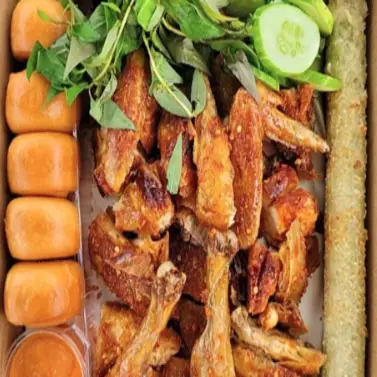 Hình ảnh Gà Nướng Cơm Lam Maika - Kinh Dương Vương