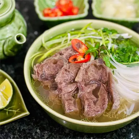 Hình ảnh Hương Quán - Phở & Bún Bò - Đường Số 106