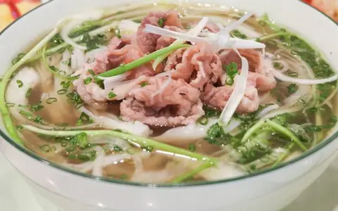 Hình ảnh Phở Ngò Gai - Mai Chí Thọ