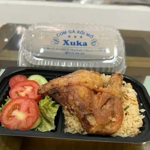 Hình ảnh Cơm Gà Xối Mỡ Xuka - Cống Quỳnh
