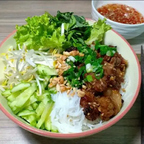 Hình ảnh Quán 16 - Cơm Tấm & Bún Thịt Nướng - Bùi Công Trừng