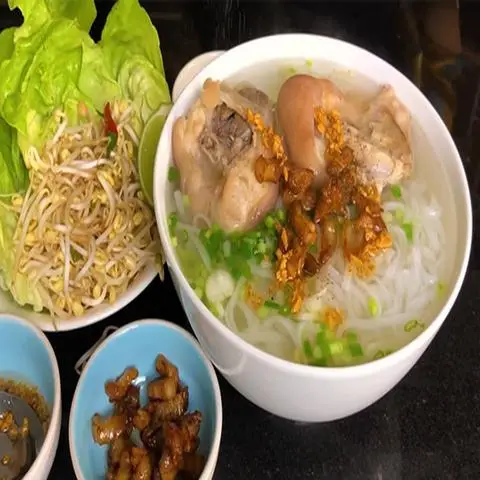 Hình ảnh Quán Hai Thơ - Hủ Tiếu Và Bánh Cuốn Bình Định - Huỳnh Văn Nghệ