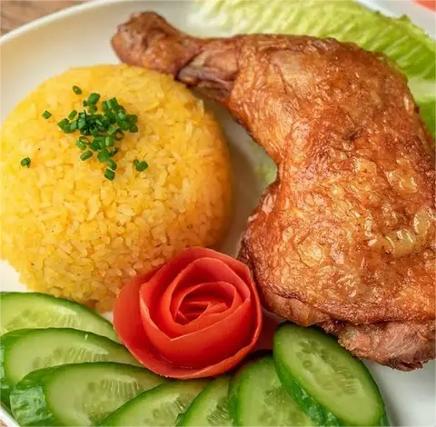 Hình ảnh Điền Ký - Cơm Gà Xối Mỡ & Mì Xào - Đường Số 7