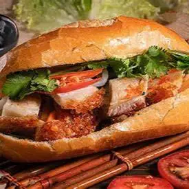 Hình ảnh Bánh Mì Heo Quay Cô Phương - Bùi Viện