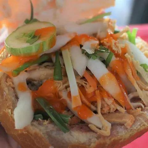 Hình ảnh Tiệm Bánh Mì Gà Mê Trà 597 - Ăn Uống & Giải Khát - Lạc Long Quân