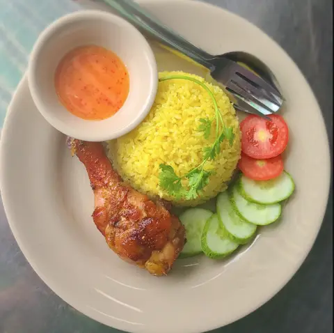 Hình ảnh Cơm Gà Nướng Ngũ Vị - Mễ Cốc