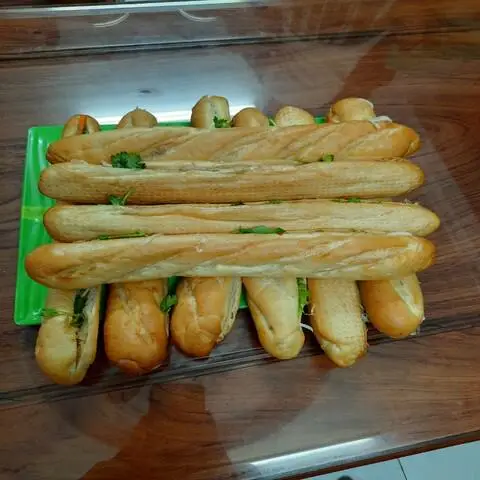Hình ảnh Bánh Mì Que Ngon - Trần Hưng Đạo