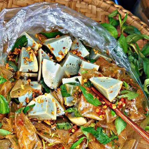 Hình ảnh Bánh Tráng Ngọc Trân - Ăn Vặt & Trà Sữa - Cây Cám 
