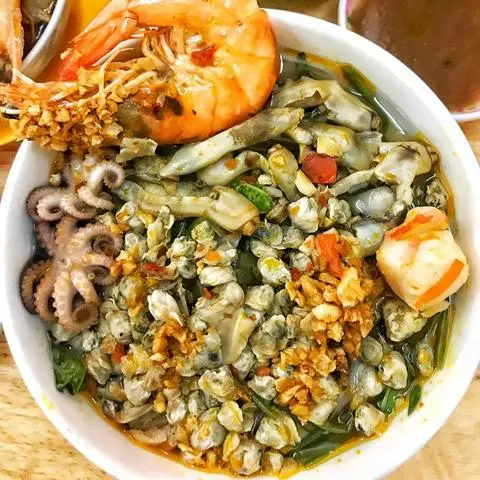 Hình ảnh Mì Hến Cây Gòn Má Nga - Đường 11