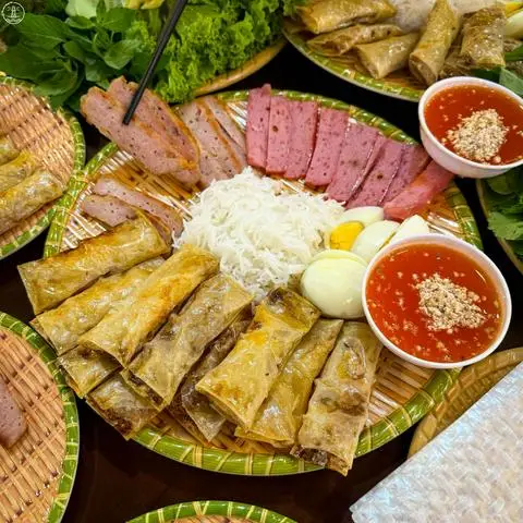 Hình ảnh Chả Lụi Lagi Nem Nướng - Huỳnh Tấn Phát