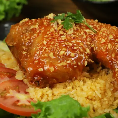 Hình ảnh Cơm Gà Xối Mỡ Tiệm Nhà Béo Beo - Huỳnh Lan Khanh