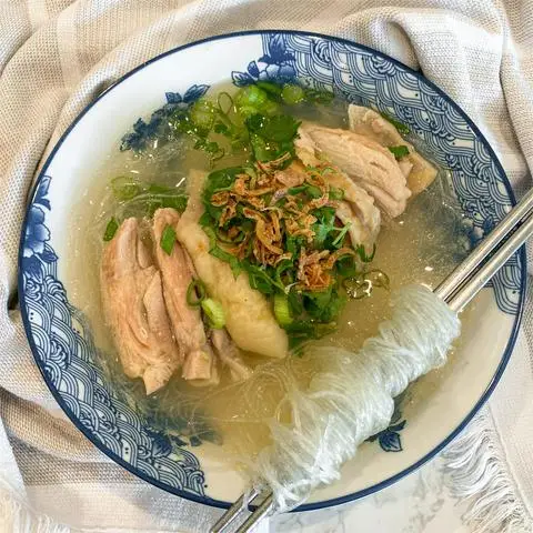 Hình ảnh Miến Phở Gà 43 Mạc Đĩnh Chi - Bà Huyện Thanh Quan