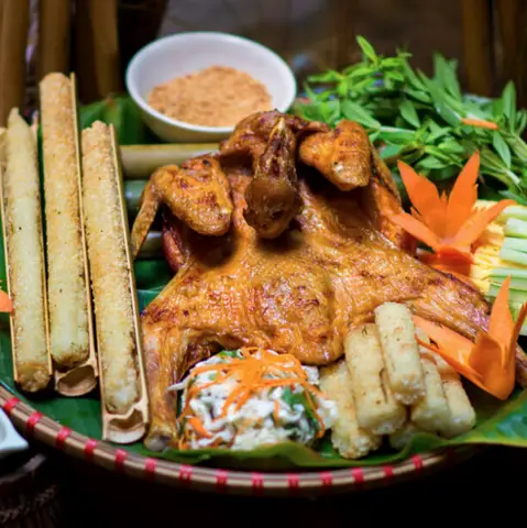 Hình ảnh Gà Nướng Cơm Lam & Bánh Bao Tiến Phát - Xô Viết Nghệ Tĩnh