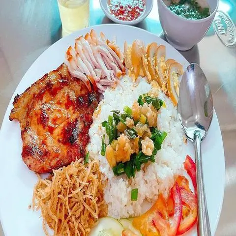Hình ảnh Lợi Lợi Quán - Cơm Sườn & Cơm Gà - Lê Quang Định