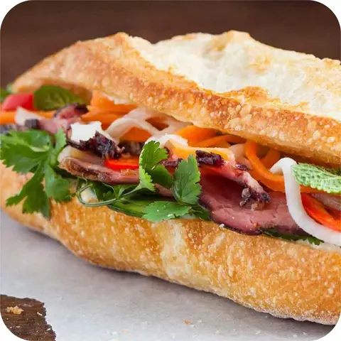 Hình ảnh Cô Út Quán - Bánh Mì & Mì Trộn - Phạm Thế Hiển 