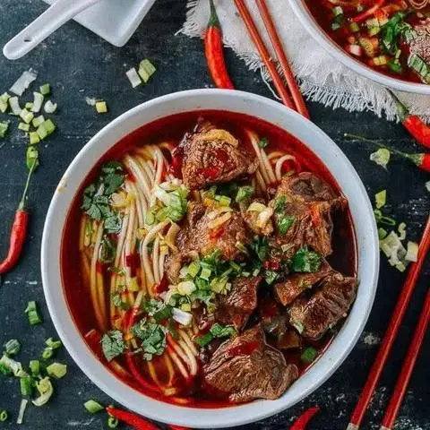 Hình ảnh Sông Hương - Bún Bò Huế - Trịnh Thị Miếng