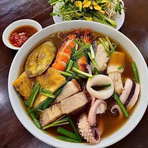 Hình ảnh Bún Mắm & Mì Cay 72 - Đường Số 4