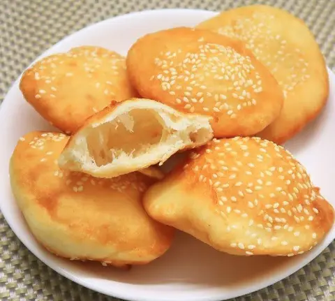 Hình ảnh Bánh Tiêu Bình Tiên - Phạm Phú Thứ