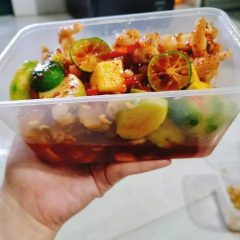 Hình ảnh Chân Gà Sốt Thái Ku Rốt - Vĩnh Lộc