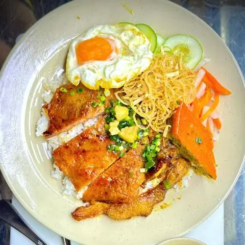 Hình ảnh CƠM TẤM ĐÊM - Cậu Hai - Dương Quảng Hàm
