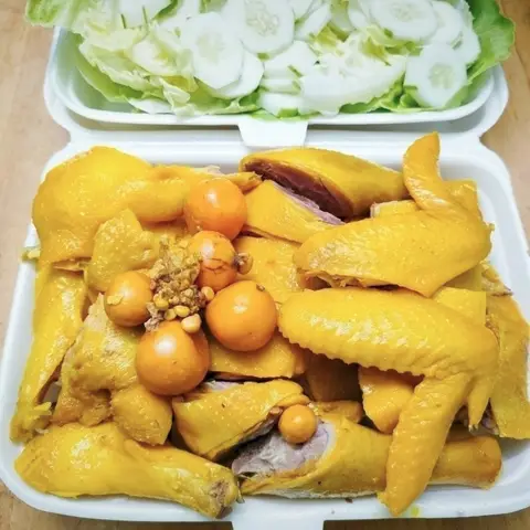 Hình ảnh Gà Ủ Muối Special - Đường 147