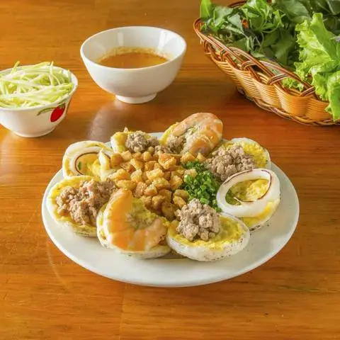Hình ảnh Bánh Căn Tháp Bà - Đặc Sản Nha Trang - Chung Cư Phạm Thế Hiển