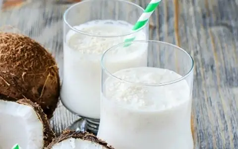 Hình ảnh Cô Chánh Dừa - Sinh Tố Dừa - Phó Cơ Điều
