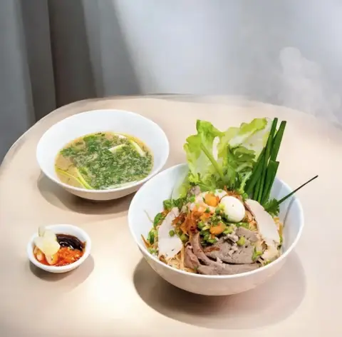 Hình ảnh Hủ Tiếu Nam Vang & Hủ Tiếu Sa Tế Thủy Quận 6 - Hồng Bàng