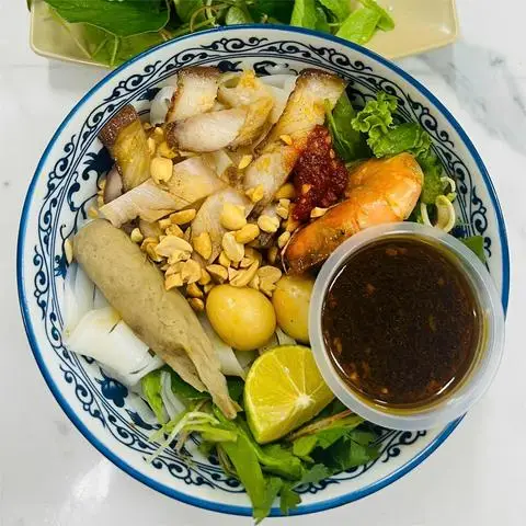 Hình ảnh MaDamLinh - Bánh Mì Hội An, Mì Quảng Trộn & Xôi - Thoại Ngọc Hầu