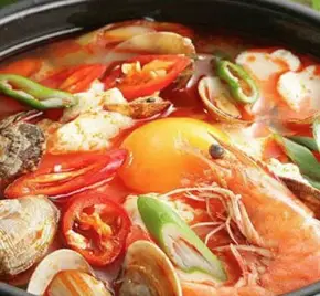 Hình ảnh Lẩu Thái Chua Cay & Trà Sữa Cô Hai - Điện Biên Phủ