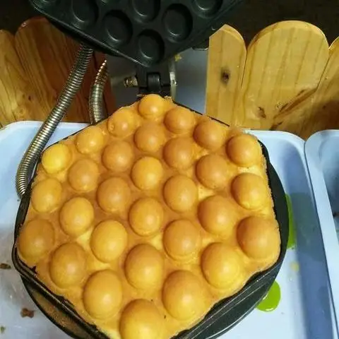 Hình ảnh Bánh Trứng Gà Non - Đình Phong Phú