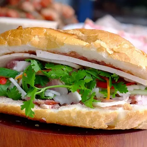 Hình ảnh Bánh Mì Viên Mãn - Lạc Long Quân