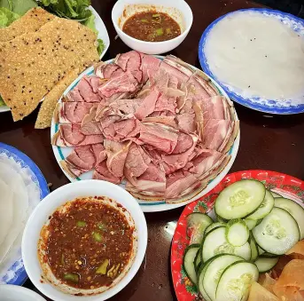 Hình ảnh Bê Thui Cầu Mống Ba Lanh - Lê Văn Thọ