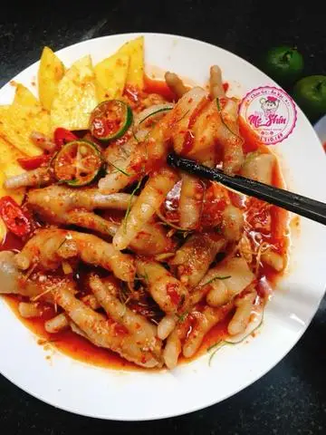Hình ảnh Bếp Mẹ Shin - Chân Gà Sốt Thái Cay 5 Cấp Độ & Ăn Vặt - Đường Số 20