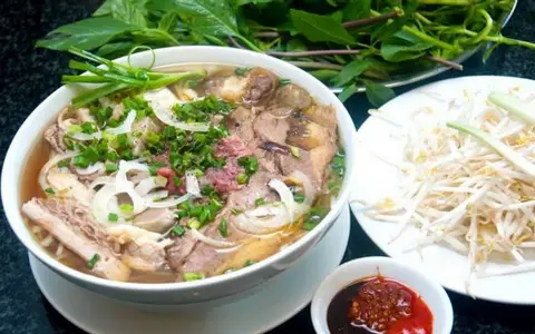 Hình ảnh Phở Tình - Ngô Quyền