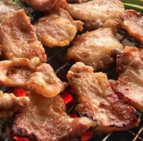 Hình ảnh Chị Dung - Vú Heo Tép Mỡ Nướng - Lê Quang Sung