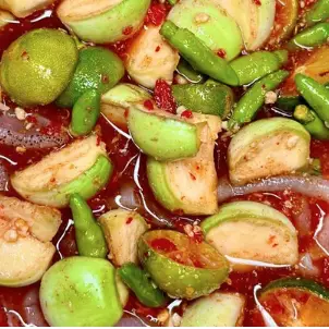 Hình ảnh Ăn Vặt Nhẫn - Cô Giang