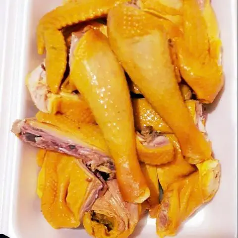 Hình ảnh Gà Ủ Muối Và Ăn Vặt Tuna - Phan Huy Ích