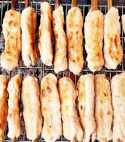 Hình ảnh Cô Nga - Nem Nướng Chánh Hiệu Ninh Hòa - Võ Oanh