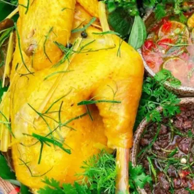Hình ảnh Gà Ủ Muối Hoa Tiêu Lộc Phát - Đoàn Văn Bơ