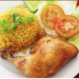 Hình ảnh Cơm Gà Xối Mỡ - Tô Ngọc Vân