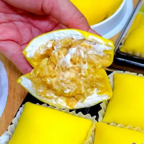 Hình ảnh Bánh Sầu Riêng Tbt - Nguyễn Thị Tú