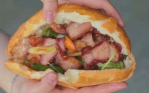 Hình ảnh Bánh Mì Phá Lấu & Gỏi Cuốn - Tân Kỳ Tân Quý