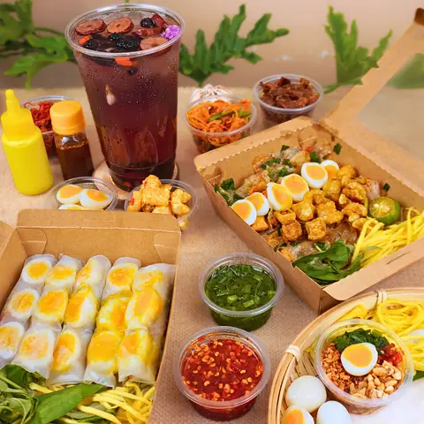 Hình ảnh Lilifood Trùm Ăn Vặt - Bánh Tráng Dẻo Trộn Mỡ Hành Cay Tóp Mỡ - Đặng Thuỳ Trâm