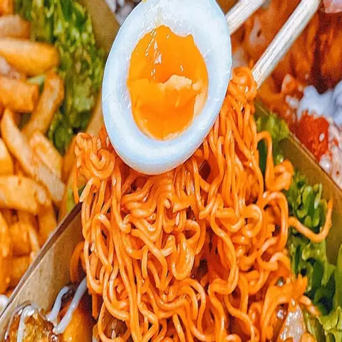 Hình ảnh Tiệm Ăn Vặt Mùa Hè - Huỳnh Tấn Phát