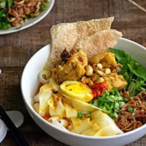 Hình ảnh Mì Quảng & Bún Bò Huế - Kinh Dương Vương