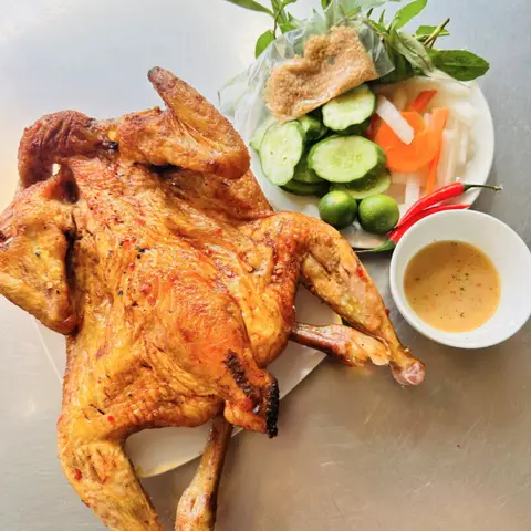 Hình ảnh Gà Nướng Lu Gia Truyền Thanh Thảo - Độc Lập