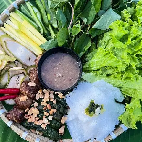 Hình ảnh Bò Nướng Lá Lốt Cô 3 - Đường Số 7