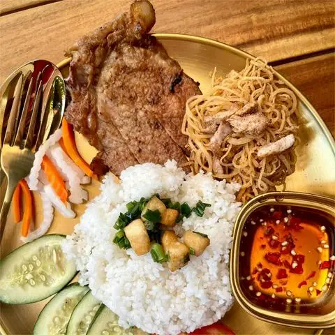 Hình ảnh Cơm Tấm Cây Đa - Trần Xuân Soạn