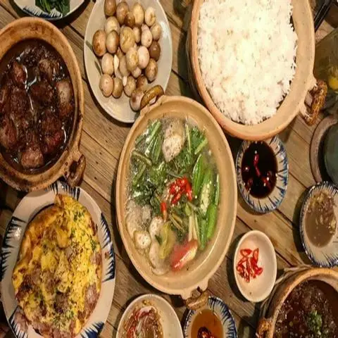 Hình ảnh Quán Hoa Sữa Mâm Cơm Gia Đình - Bún Chả Hà Nội - Nguyễn Hữu Thọ